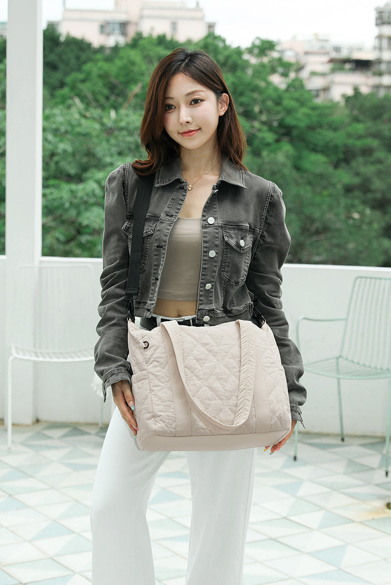 Aire Quilt Tote – Lightweight Everyday Quilted Tote Bag for Women | Fits Laptop & Daily Essentials