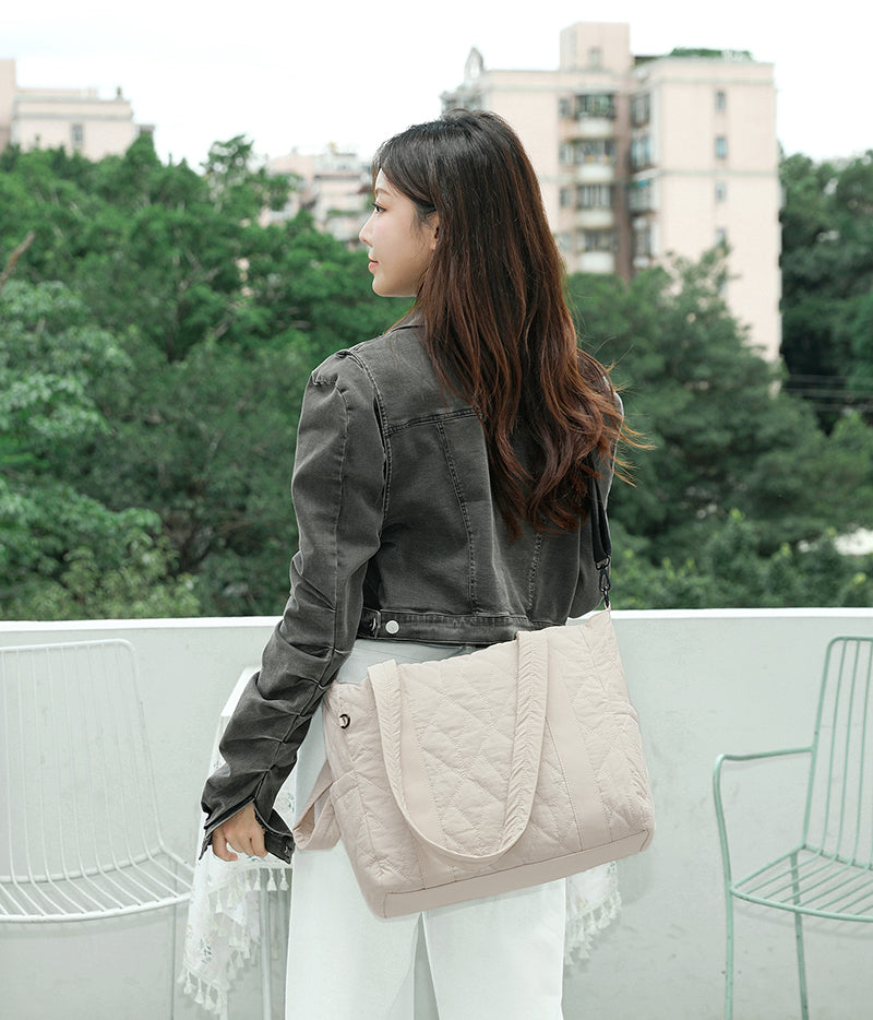 Aire Quilt Tote – Lightweight Everyday Quilted Tote Bag for Women | Fits Laptop & Daily Essentials