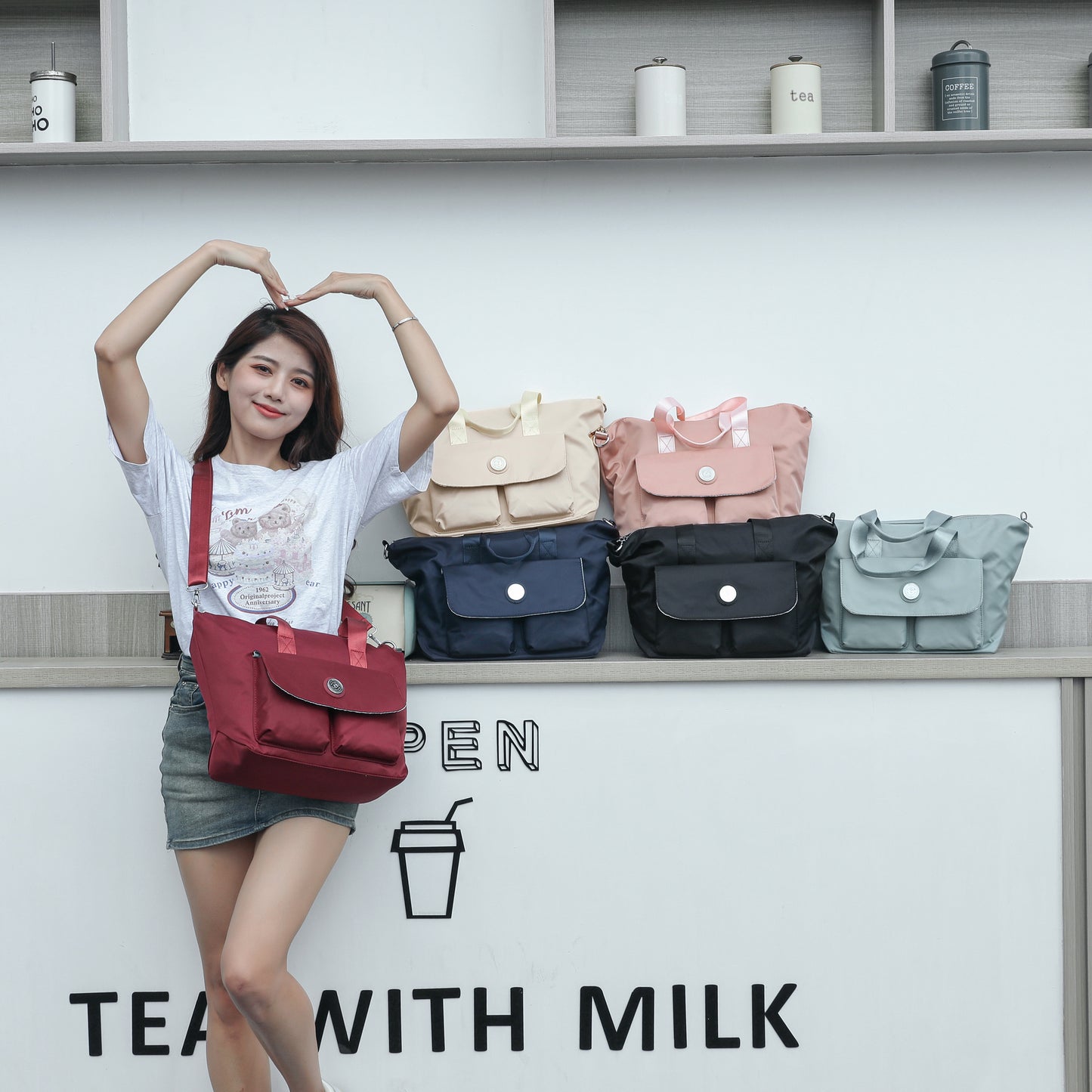 Large Utility Capacity Multi-Pocket Nylon Tote Bag – Lightweight & Water-Resistant