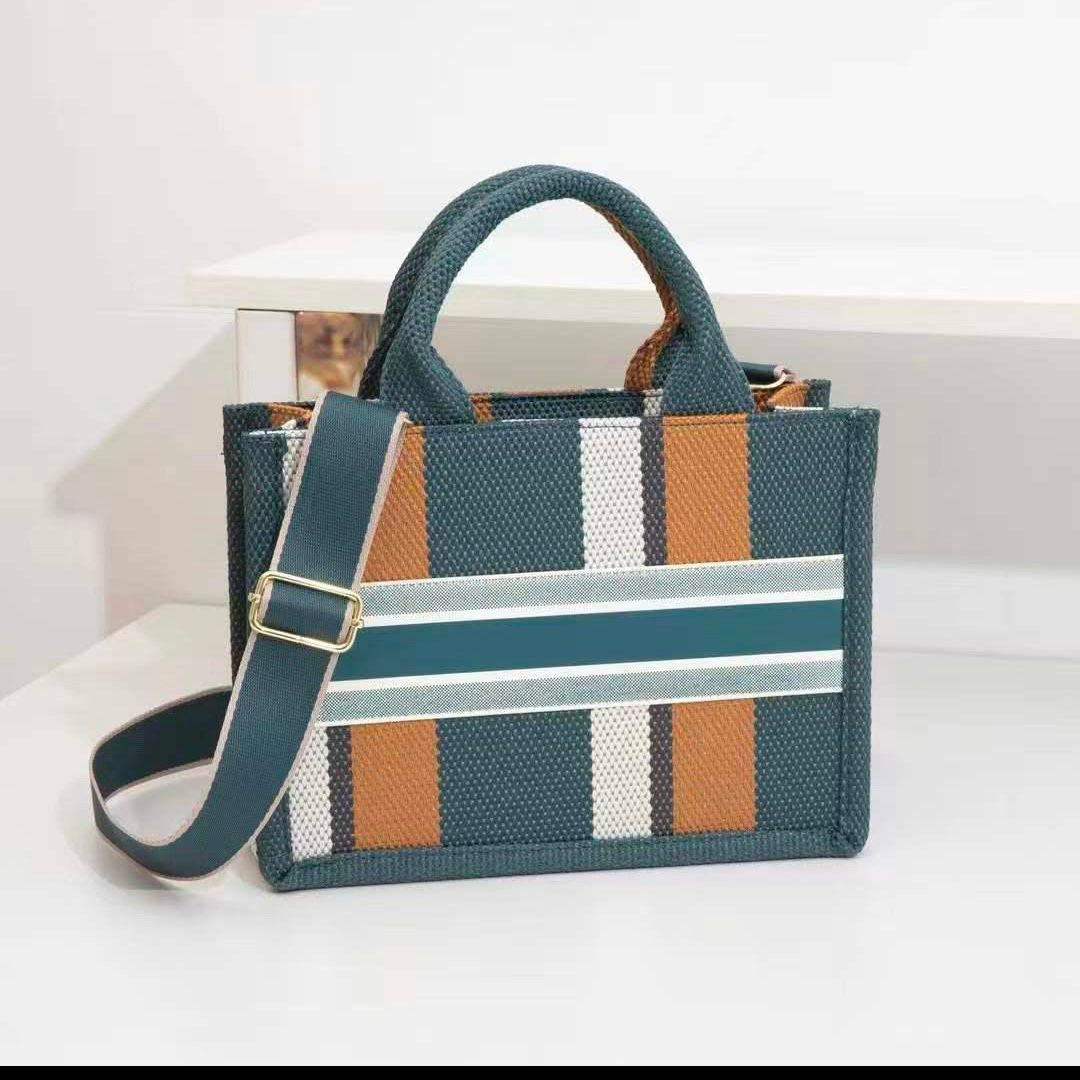 Jute Stride Tote 🌿